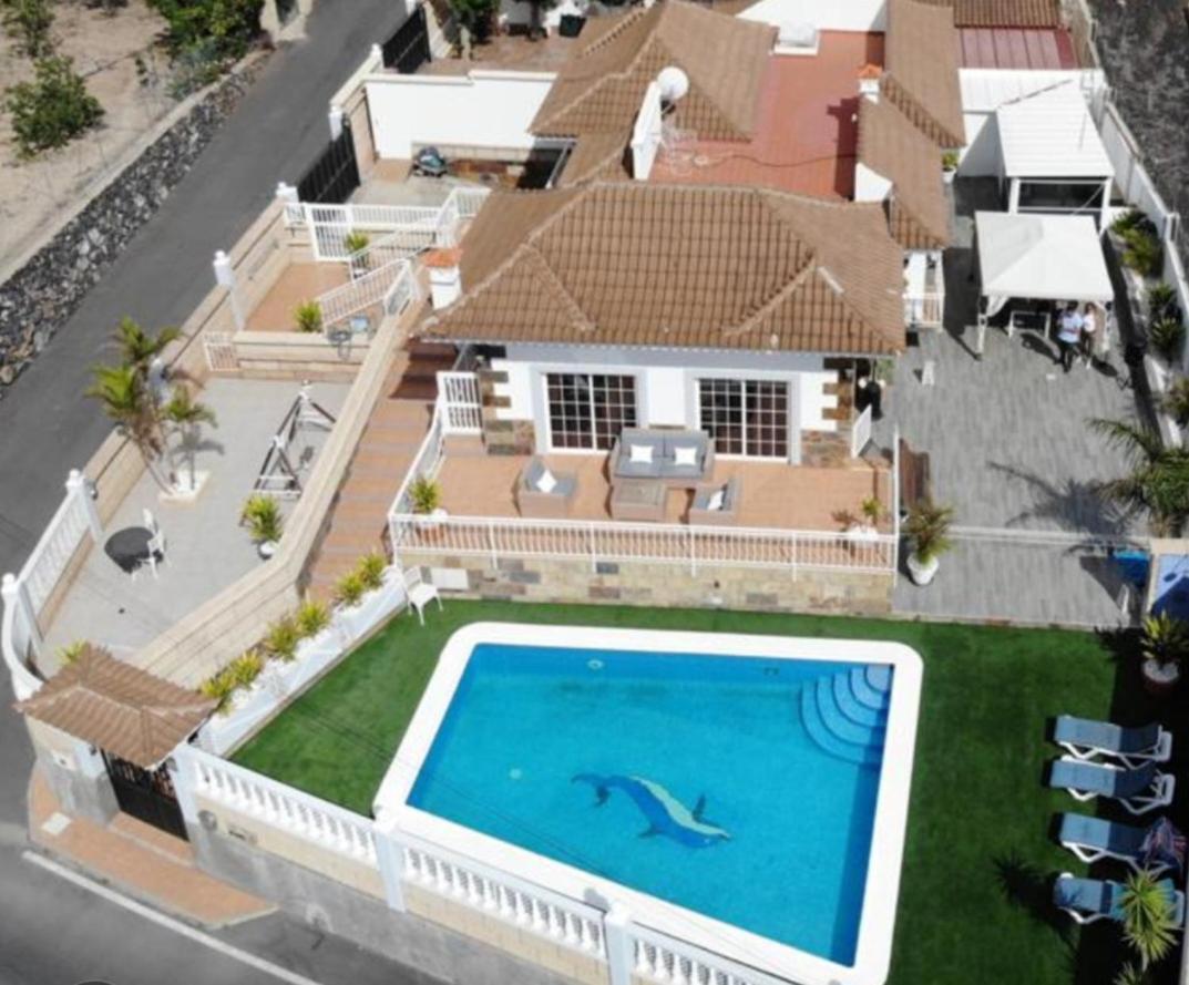 Villa Gaelca อาโรนา ภายนอก รูปภาพ