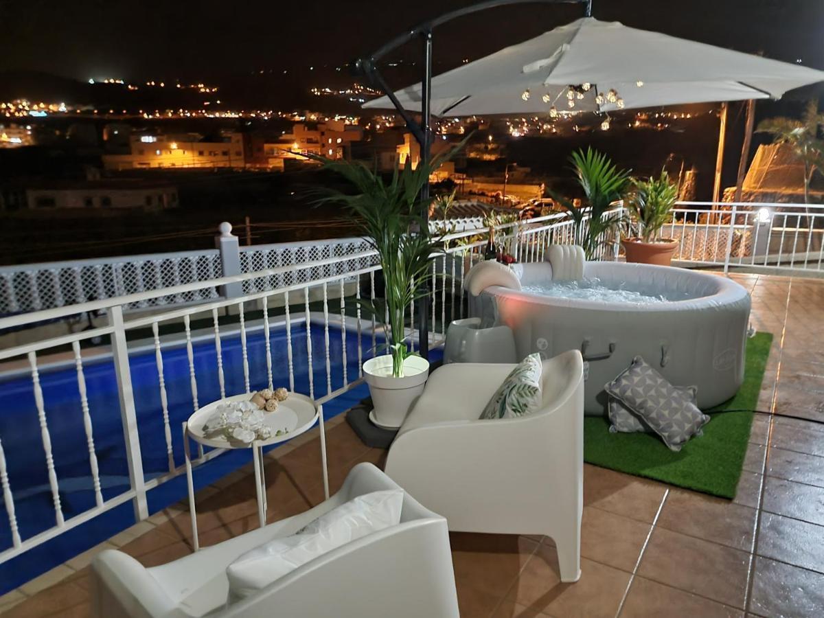 Villa Gaelca อาโรนา ภายนอก รูปภาพ