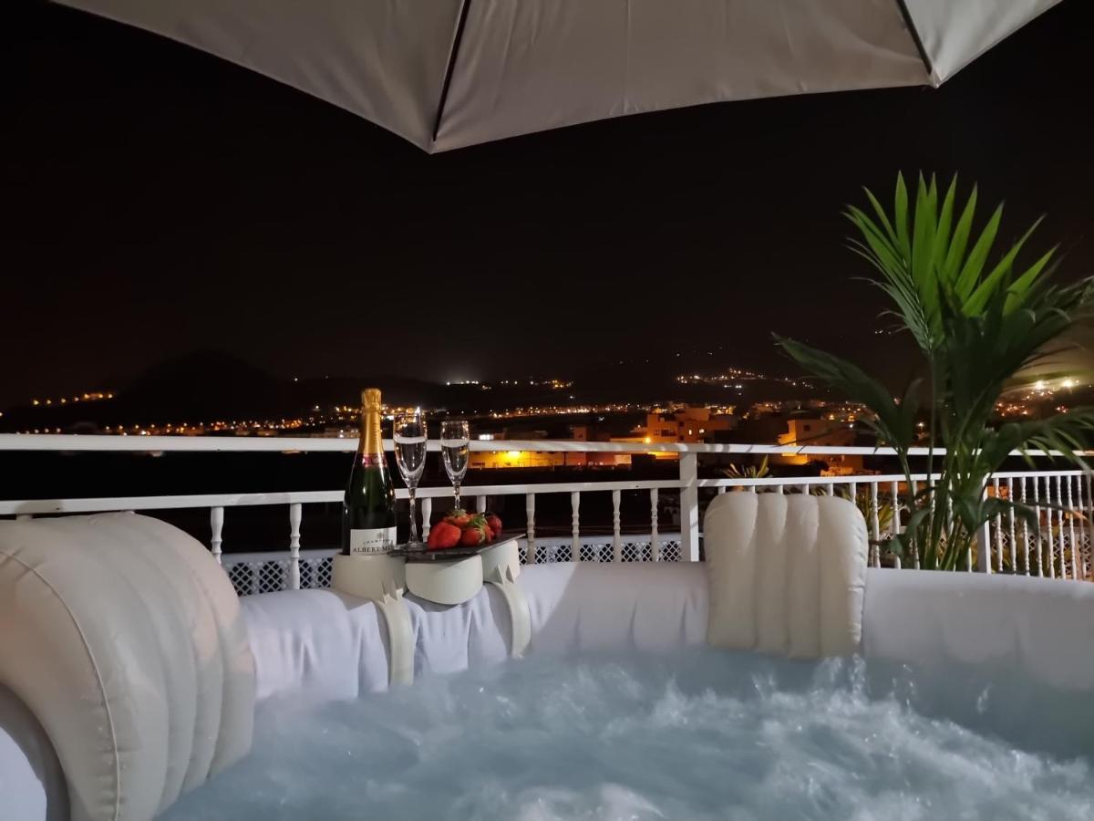 Villa Gaelca อาโรนา ภายนอก รูปภาพ